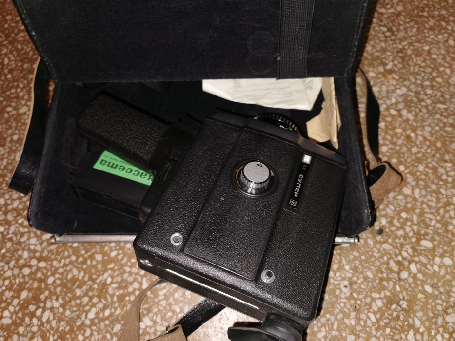 Свещник детски играчки щит стари копчета детски колички и други.