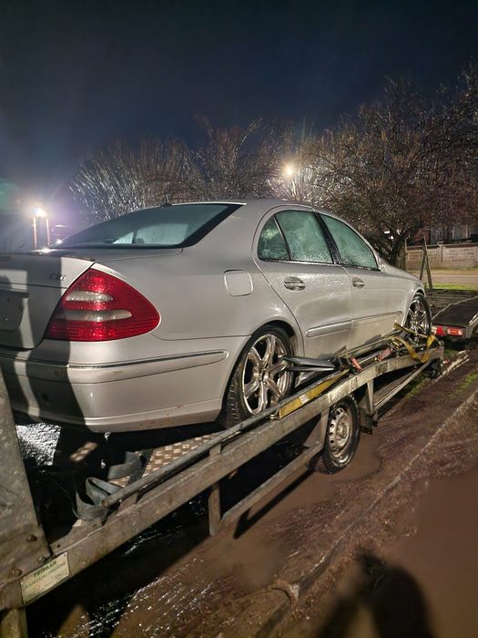 Мерцедес е320 на части