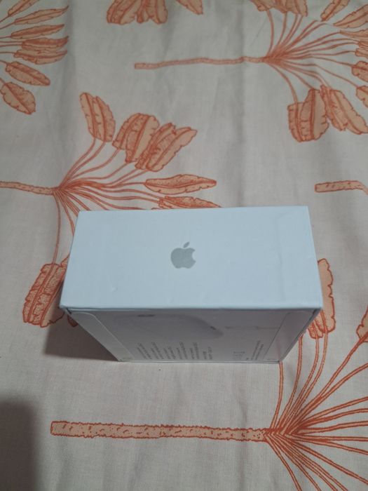 Airpods Pro 2 noi in cutie