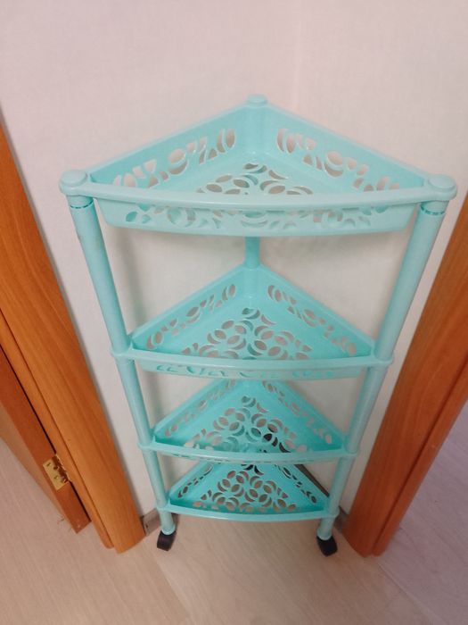 Продается Этажерка, уголок