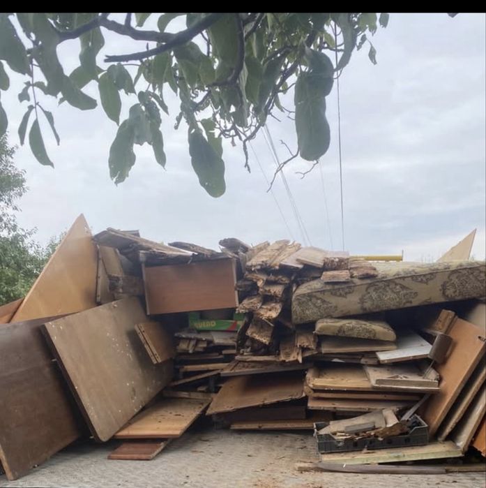 Debarasari moloz , Mobila , Lemne , deseuri