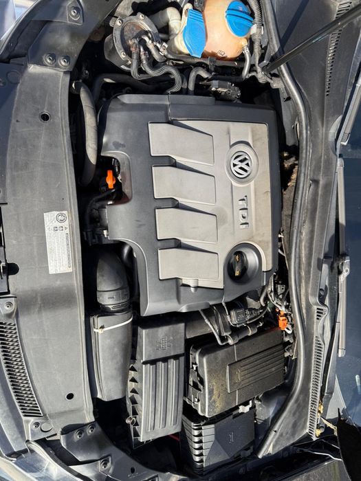 Vand sau dezmembrez Golf 6, 1.6