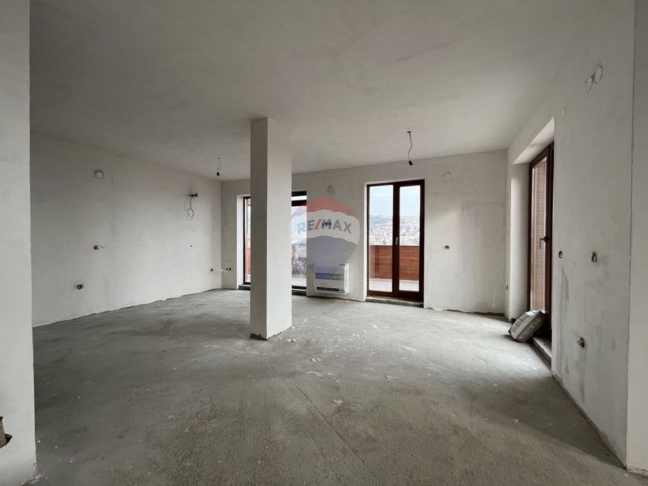 Продава се Тристаен апартамент в Балчик - 214 кв.м за 727 €/кв.м - Снимка #4