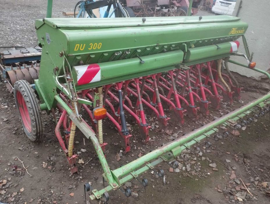 Grapă rotativă Rabewerk cu semănătoare Hassia de 3 m