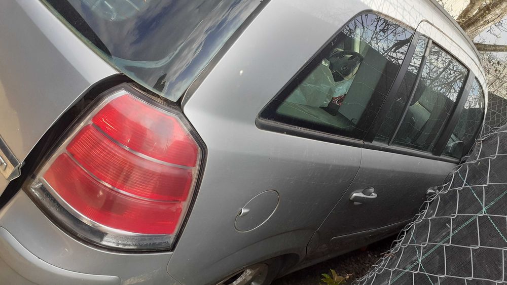 Opel zafira b 19 cdti 2008 6 trepte carlig