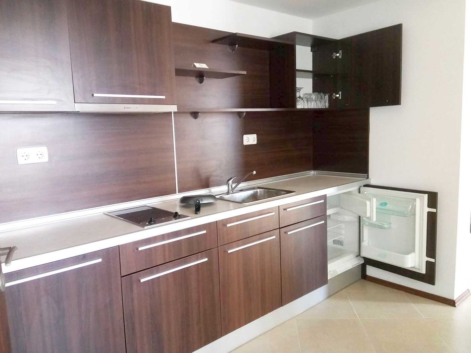 Продава се Тристаен апартамент в Балчик - 124 кв.м за 1210 €/кв.м - Снимка #1