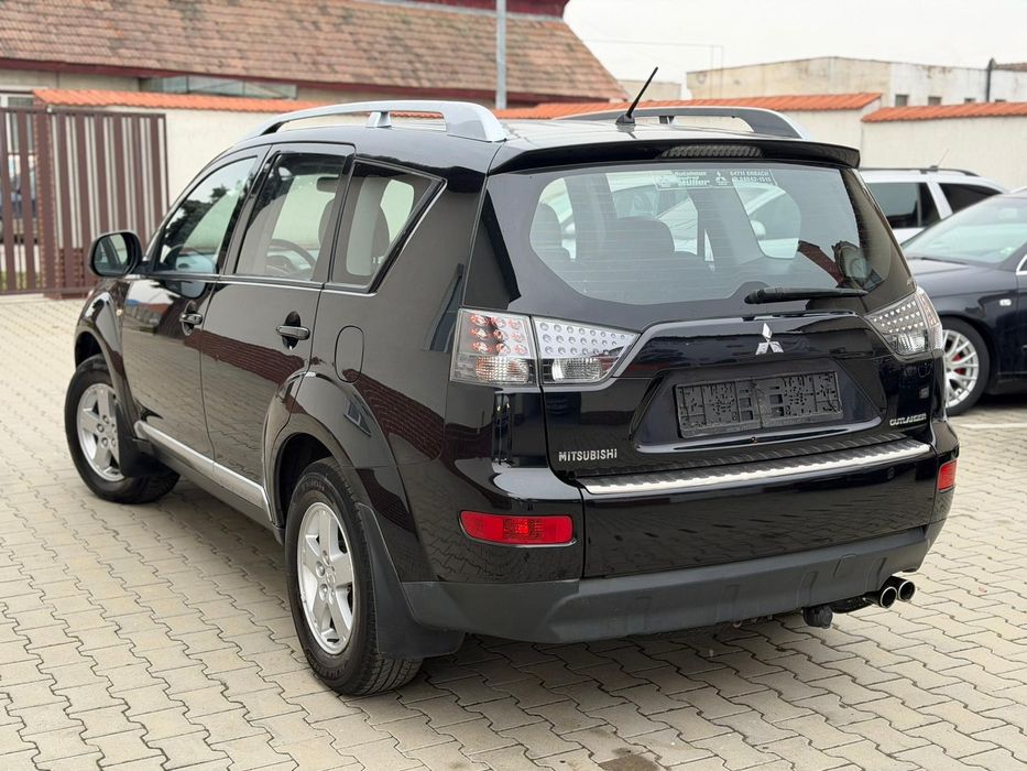 Mitsubishi Outlender 2.0 tdi 4x4 140 caii