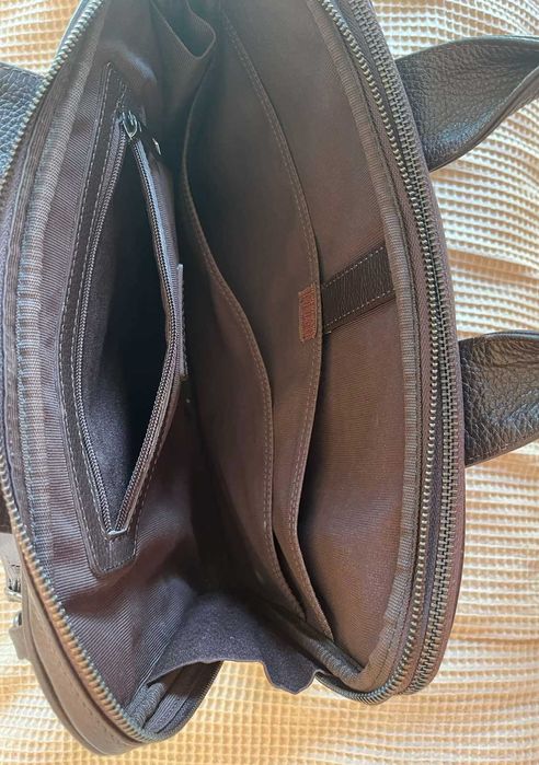 Кожена мъжка бизнес чанта Естил