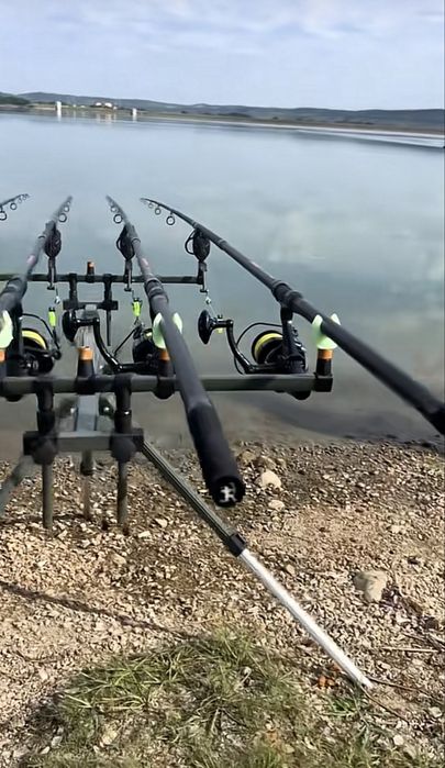 Vand set de 4 Lansete /  Bete Komodo 3,9 Crap 3,5LBS cu milimete