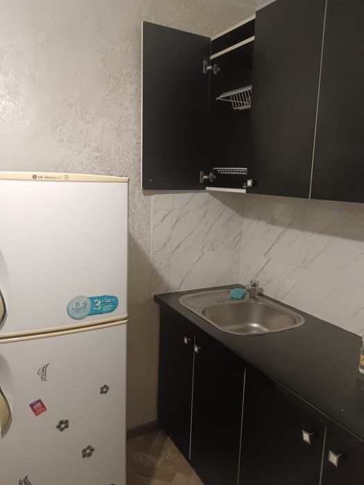 Здам. Квартиру 3х в центре мебелированная