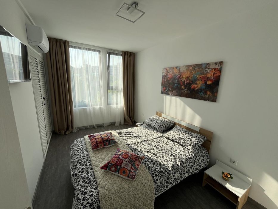 Дава се под наем Четиристаен апартамент в Варна, м-т Боровец - юг - 100 кв.м за 1100 € - Снимка #5