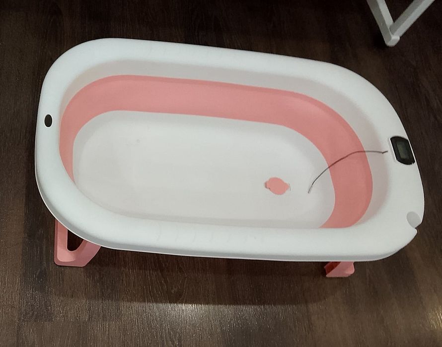 Продам ванночку .