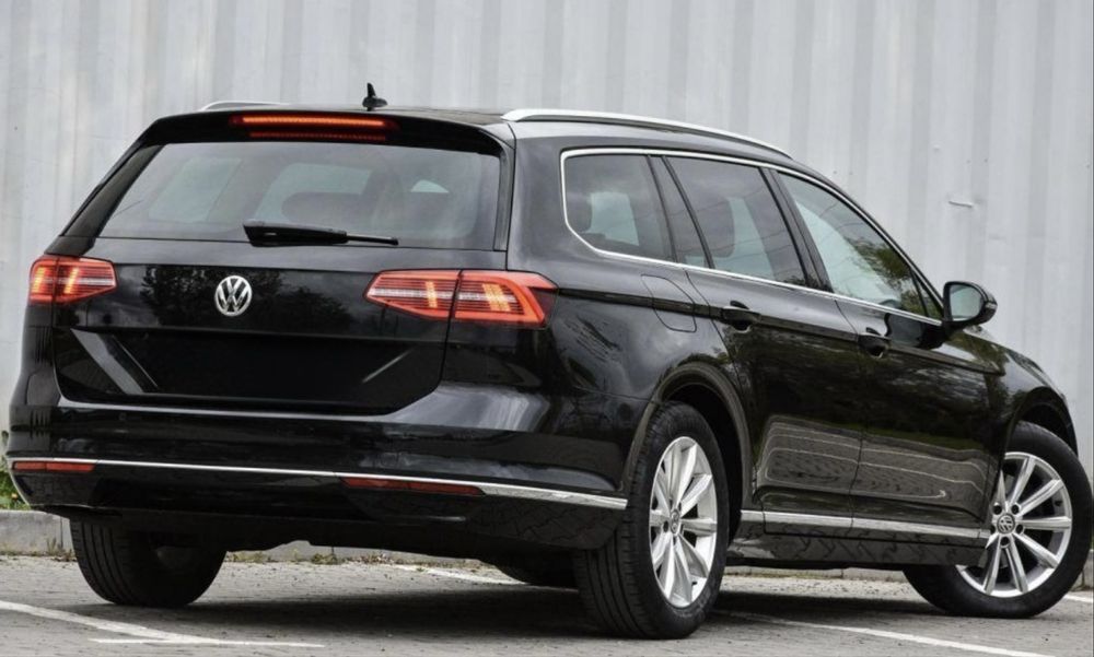 VW Passat Highline 2015 / 2.0 TDI 150 CP / Cutie Automată DSG / Înmatriculat RO / Revizii Efetuate  / Dotări TOP