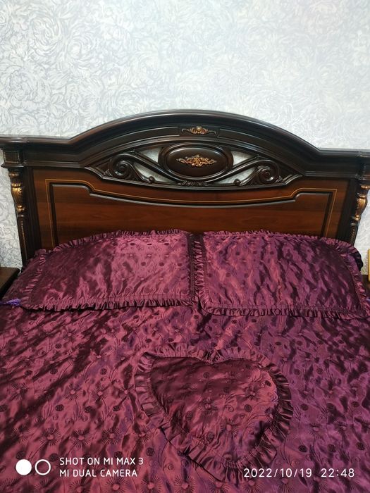 Срочно продам спальный гарнитур
