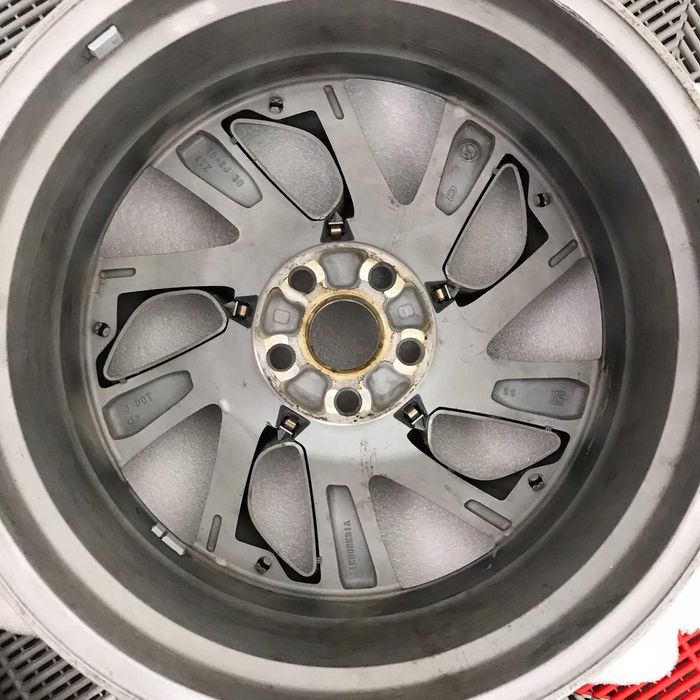 1x janta Lexus RX R20 8.5Jx20 ET30