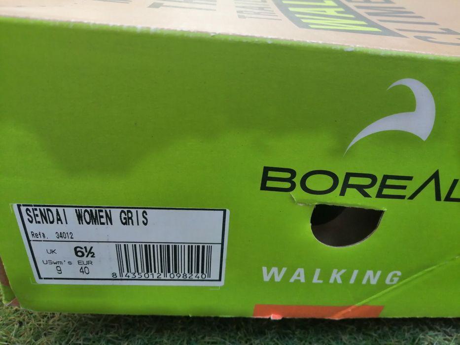 Дамски туристически обувки Boreal