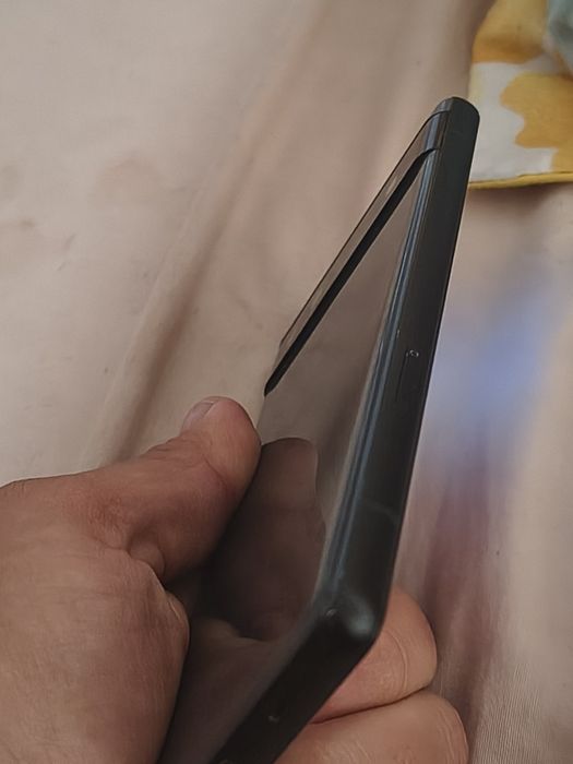 Google Pixel 6a black