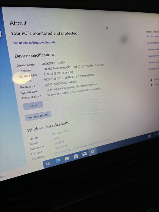 Laptop Toshiba Satellite - 500GB - Windows 10 Pro - Încărcător
