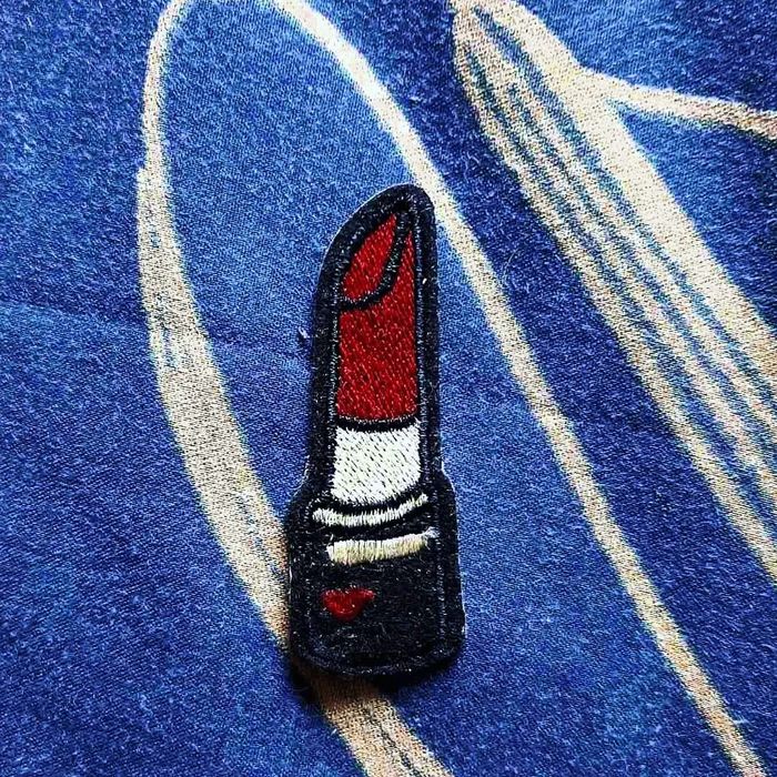 Нашивки за дрехи-рози,Attack on titan,котка,гейминг,череп,Gojo satoru