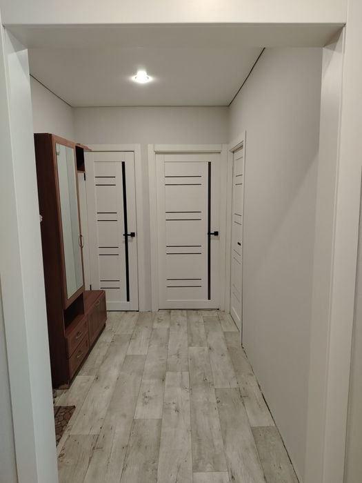 Сдам ЧИСТУЮ 2-комн квартиру на 8 районе. Часы, ночь, сутки! Wi-fi.