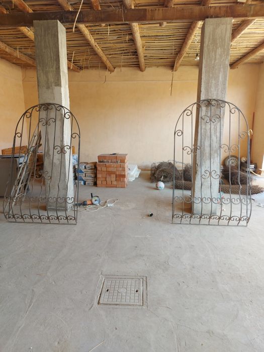 Тайёр ойна решётка 2 дона сотаман(срочно).Готовые оконные решётки.