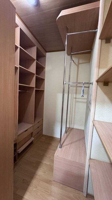 Продается просторная квартира в центре. Ц13 Лабзак