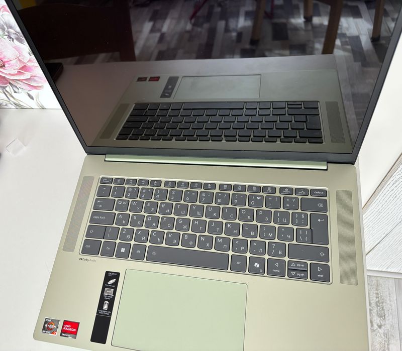Lenovo Ideapad slim 5 с аксесоари, в гаранция