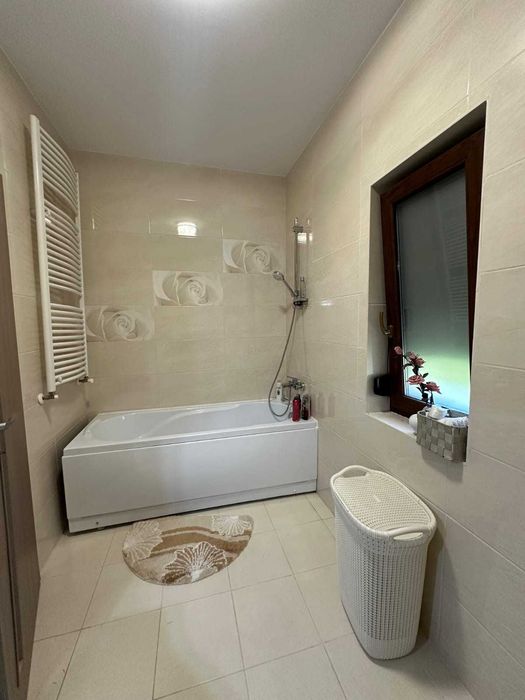 Apartament de Închiriat 3 CAM PRET 500E