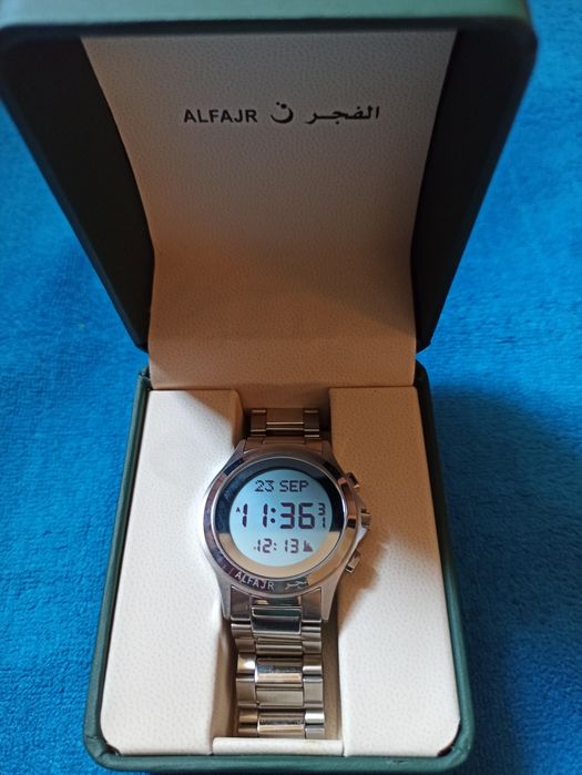 Часов Аль фаджр оригинал