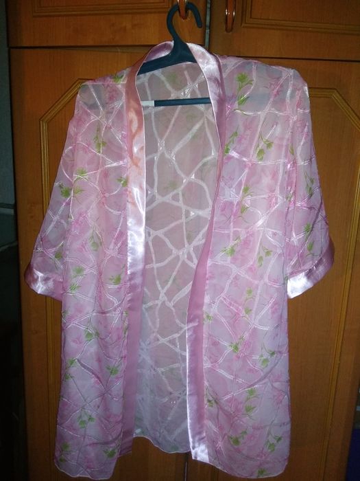 Одежда б/у в хорошем состоянии 500 тг