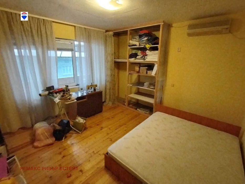 Продава се Тристаен апартамент в Русе, Дружба 1 - 100 кв.м за 1289 €/кв.м - Снимка #9
