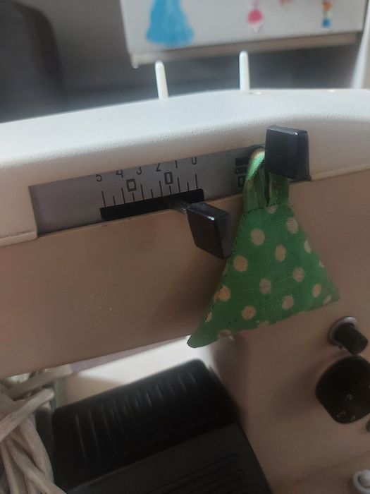 Швейная машинка RADOM