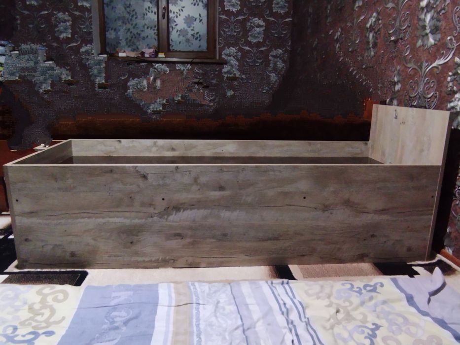 10 ëшгача бу'лган болалар учун бир кишилик  диван