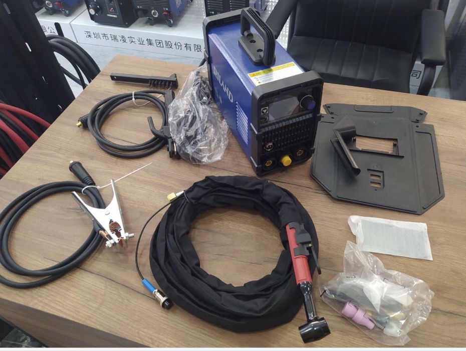 Сварочный аппарат “RILAND” TIG 250p AC/DC  220v аргон