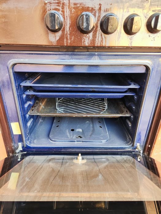 Продаётся газовая печь Артел