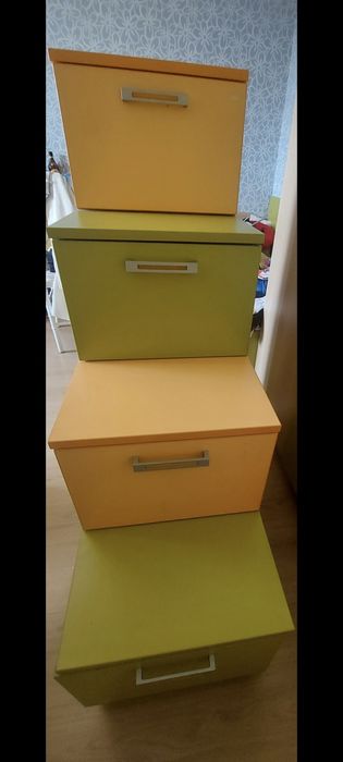 Стълбички-шкафчета