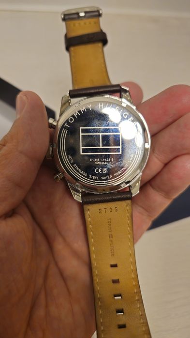 Часы наручные Tommy Hilfiger