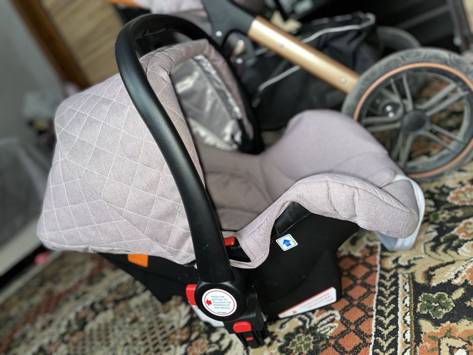 Продам коляску с автолюлькой
