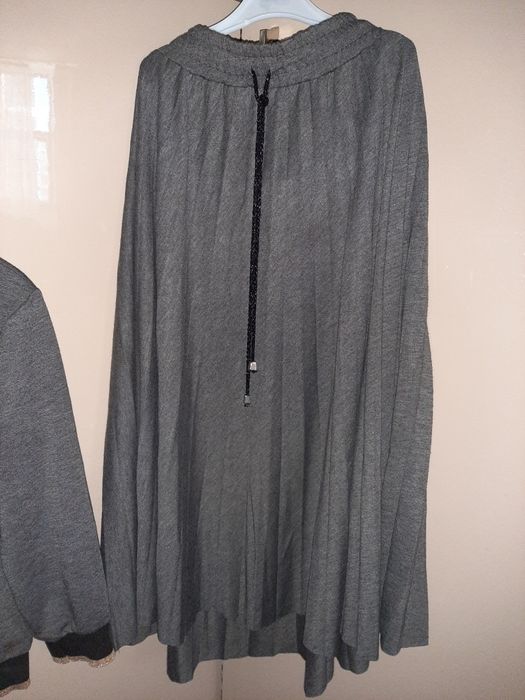 Костюмы для модной девушки.Р 36-38.