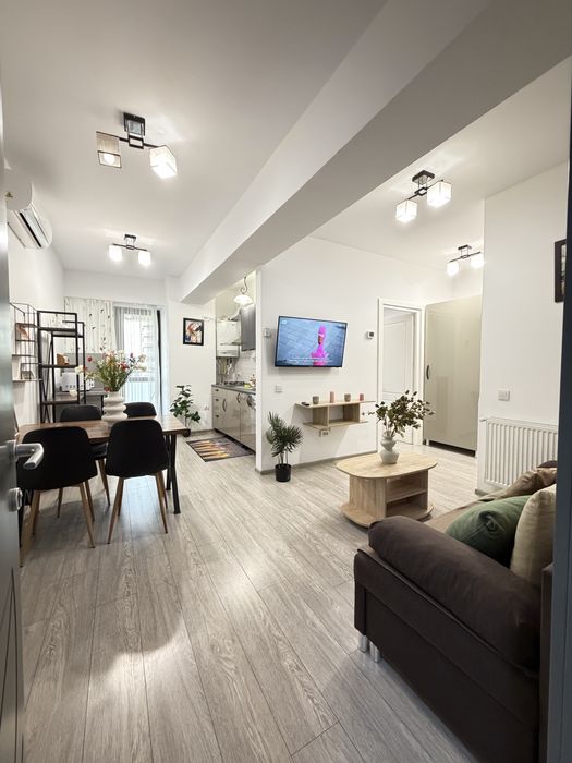 IS Studios & Apartamentes Regim Hotelier Centru-Palas-Newton 1-2-3 Cam