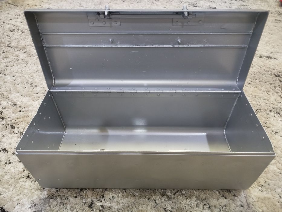 Ящик для инструмента