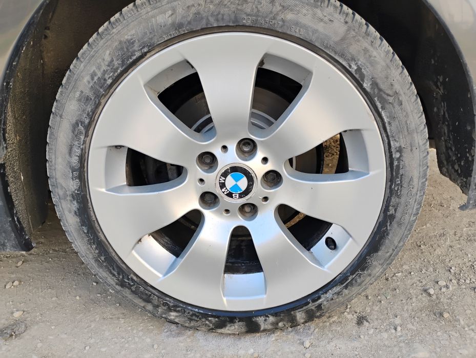 Vând  Bmw  320d  E90