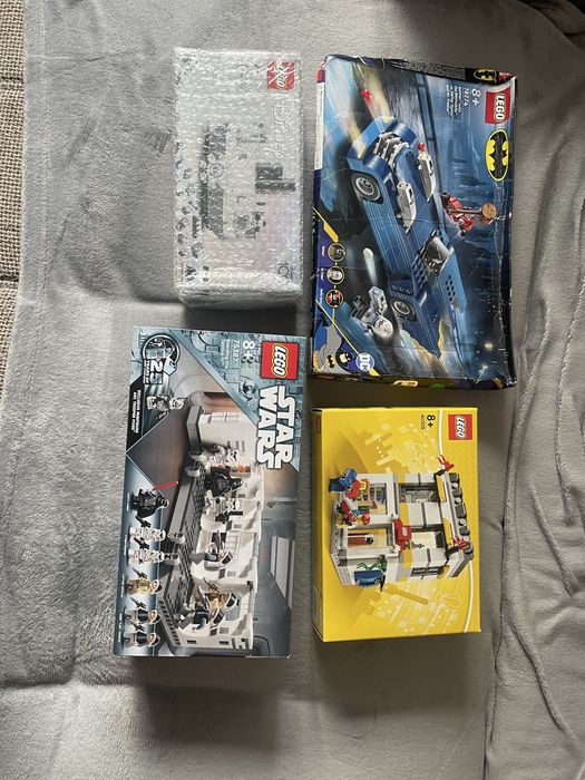 Продам все 4 набора лего