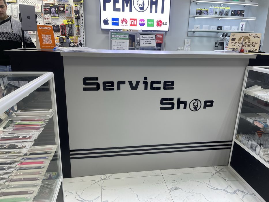 продам ресепшн, отличное состояние