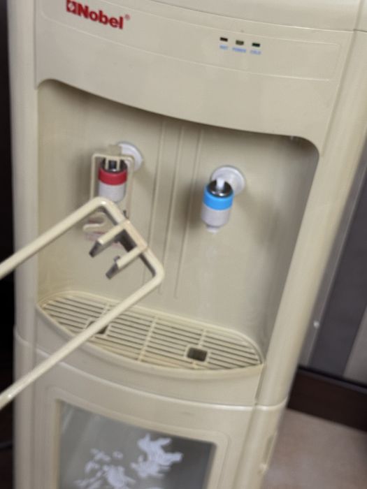 Куллер для воды б/у