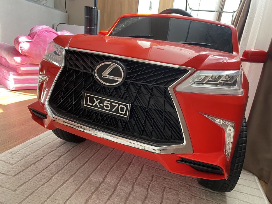 продам игрушечную машину