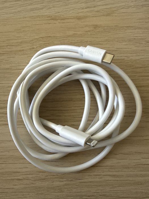 Кабел USB-C към Lightning (силикон, USB 2.0, 2 метра)