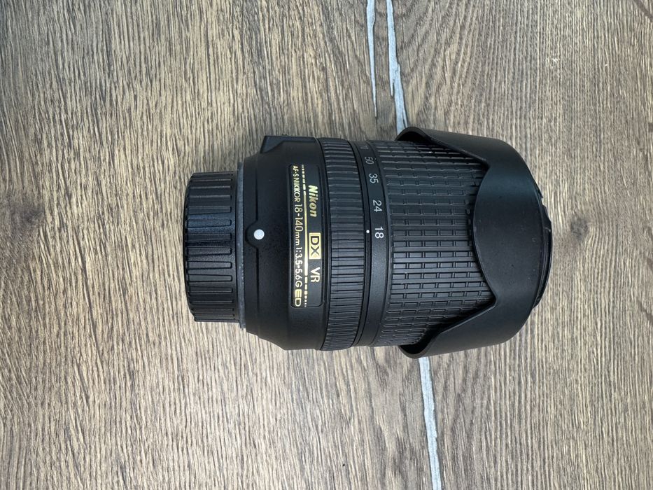 Nikon D3300 + 2 обектива и много аксесоари! В перфектно състояние!