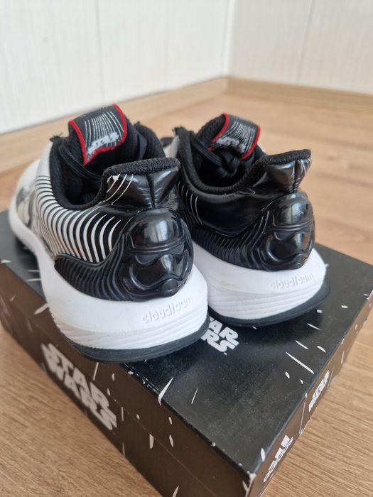 Оригинални детски маратонки Adidas, размер 28