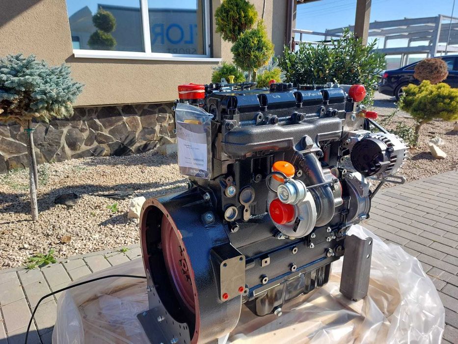 Motor Perkins 1104D-44T